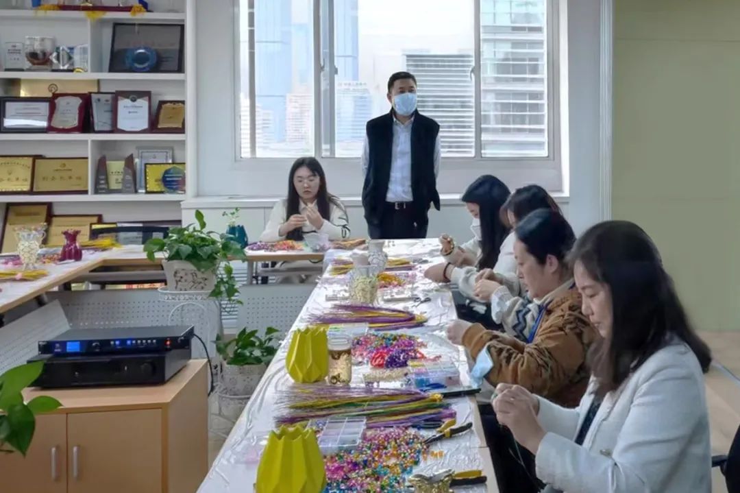 凝聚“她”力量，“串”出新精彩——外服远茂“三八”女神节活动1.jpg