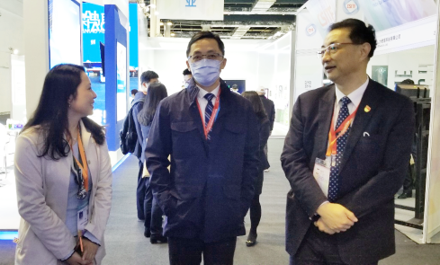 远茂股份参展上交会，分享公司在人力资源服务外包领域的科技应用理念6.png