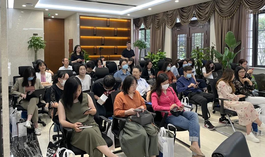 远茂股份举办专题培训活动——“蓝灰领用工那点事”7.jpg